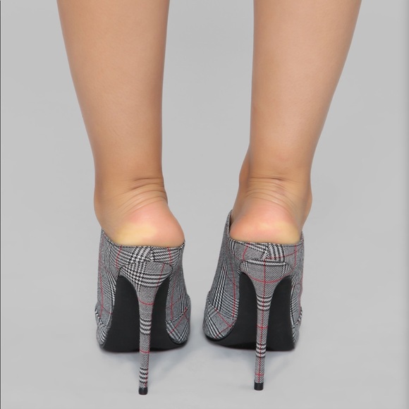 Fashion Nova Give Me The Sass Mule Pump! - Picture 5 of 7